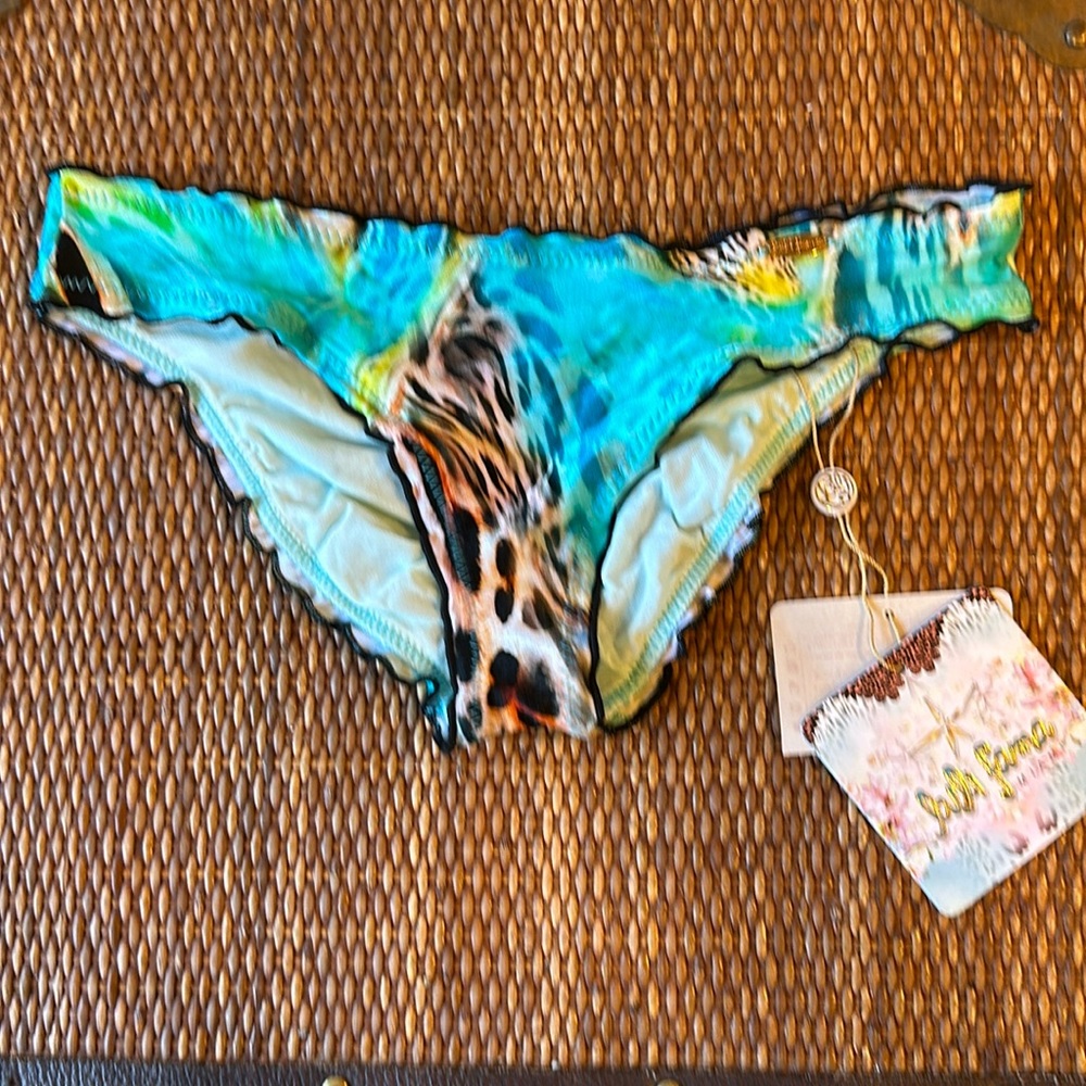 🤩Luli Fama ruched bikini bottoms! > teal & black w/ animal print✨NWT